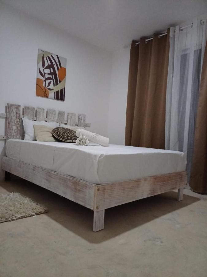 Appartement Les Couz 70M de la Mer a Grand Baie in Grand Baie, Mauritius