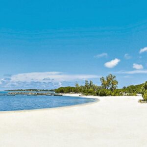 Azuri Resort Luxury Apartment in Poste Lafayette & Roches Noires, Mauritius