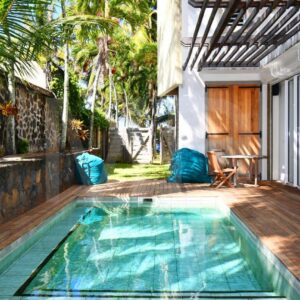 Beachfront Villa la Pelouse Pool Beachfront Trou D Eau Douce Mauritius in Trou d'Eau Douce, Mauritius