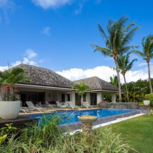 Beautiful Villa On the Golf Course Near Ile Aux Cerfs in Trou d'Eau Douce, Mauritius