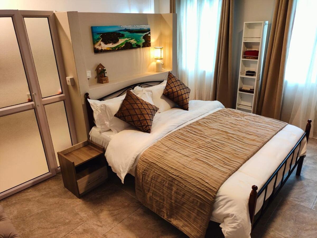 Cosy Poolside Studio Close to Grand Bay Beach in Grand Baie, Mauritius