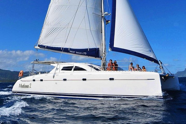 Supplier photograph for Exclusive Catamaran full day Cruise Private west coast - 47ft