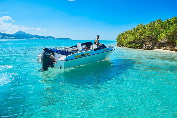 Supplier photograph for Full Day Tour 5 Island to Ile Aux Cerfs Incl. Lunch and Transfer