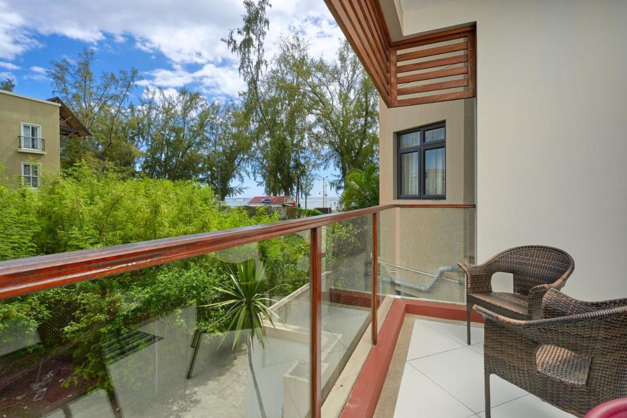 Gorgeous Apartment Beachfront Residences Flic en Flac Mauritius in Flic en Flac, Mauritius