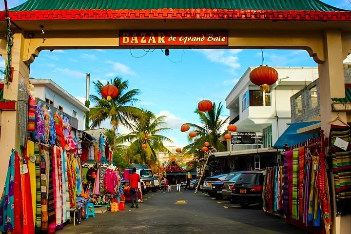 Supplier photograph for Grand Baie Private and Exclusive Street Food Tour and Sightseeing