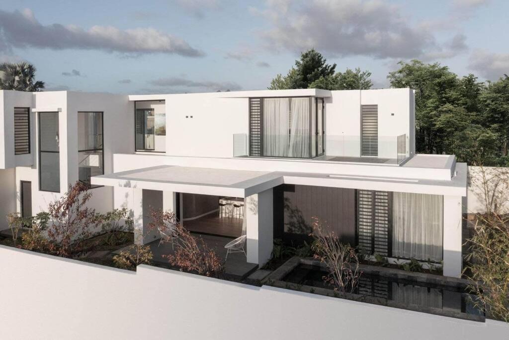 Iiluka 3 5 Bedroom Villa Albion in Albion & Pointe aux Sables, Mauritius