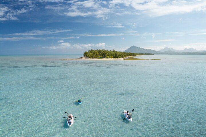 Supplier photograph for Kayak to Crystal Rock & Benitiers Island —Breakfast Included