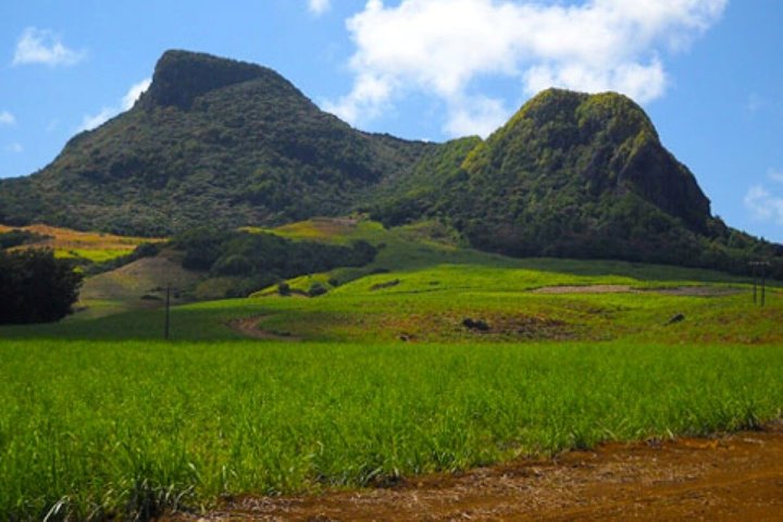 Supplier photograph for Lion Mountain Peak Hike Stunning Coastal Views