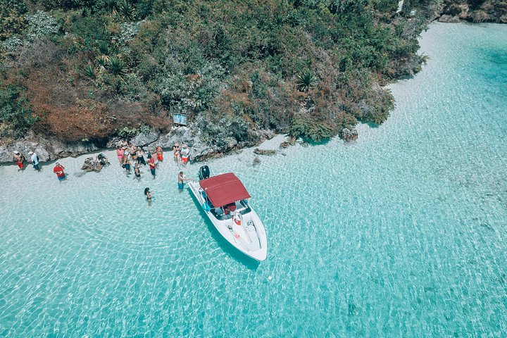 Supplier photograph for Mauritius: 5 island all inclusive with Ile aux cerfs/snorkeling