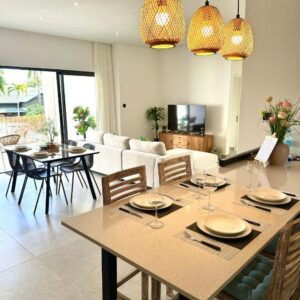 Modern Beachside Apt 2 Mins to Pereybere Beach in Pereybère, Mauritius