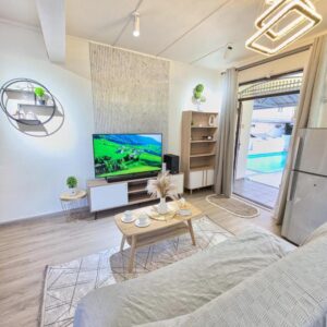 Modern Grand Baie Studio 2 Min Walk to the Beach in Grand Baie, Mauritius