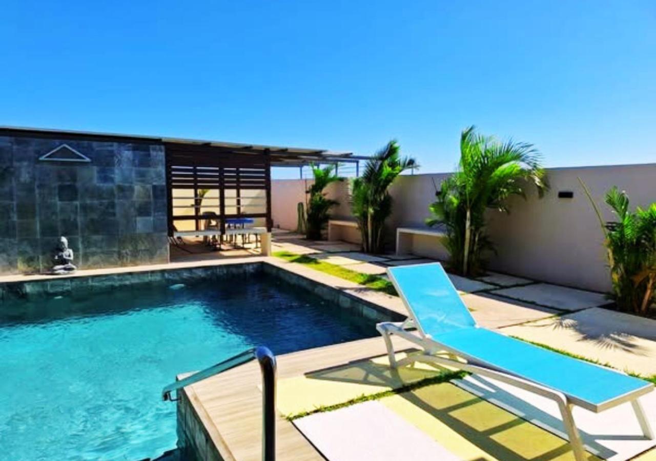 Modern Luxury 4 Bedroom Villa with Private Pool Bbq Flic en Flac in Flic en Flac, Mauritius