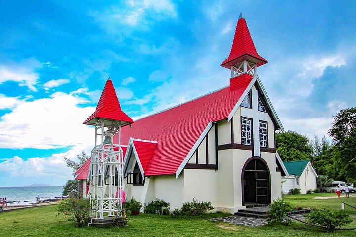 Supplier photograph for North Mauritius Highlights & Coastal Discovery Tour