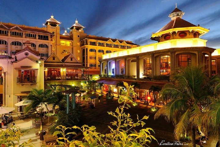 Supplier photograph for North Mauritius Private tour with Botanical Garden & Lunch