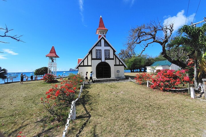Supplier photograph for Northern Mauritius Private Tour at Port Louis Market and Beaches