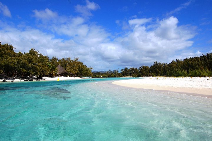 Supplier photograph for Paradise Cruise to Ile Aux Cerf Island from Trou d'Eau Douce