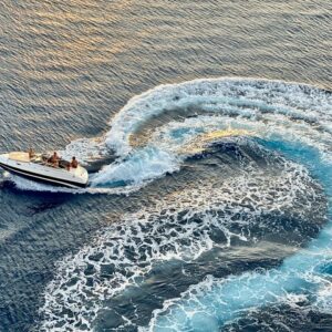 Supplier photograph for Private speed boat to Ile aux Cerfs full-day Incl: Lunch & Transfer