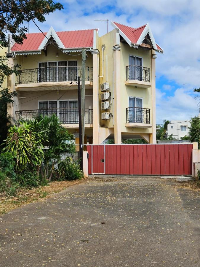 Residence Soleil Sur Mer Flic en Flac Avenue des Merles in Flic en Flac, Mauritius