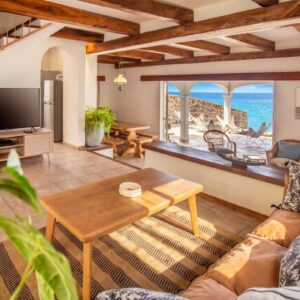 Sunrise Beachfront Villa in Blue Bay in Blue Bay & Pointe d'Esny, Mauritius