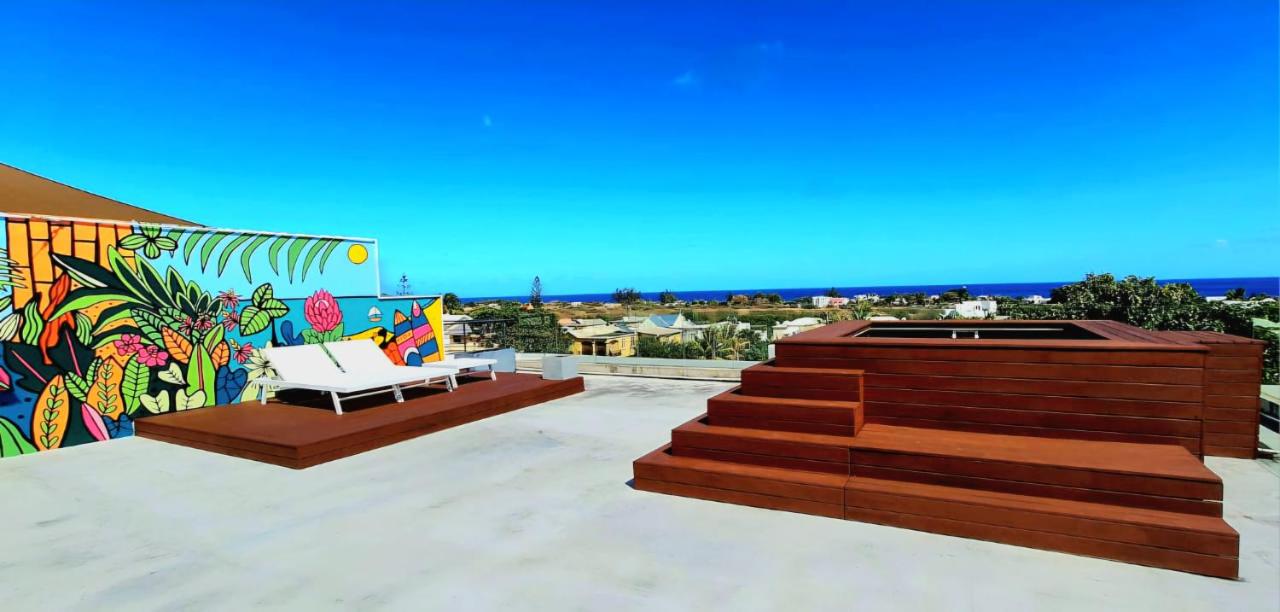 Superbe Appartement Avec Vue Mer Et Montagnes Tamarin in Tamarin & Black River, Mauritius