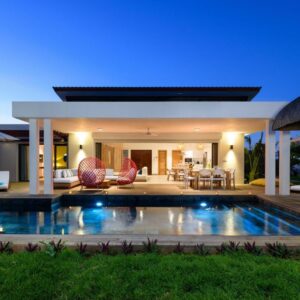 Villa 5 Avec Services a Grand Baie Lagon a 900 M Grand Baie 1 in Grand Baie, Mauritius