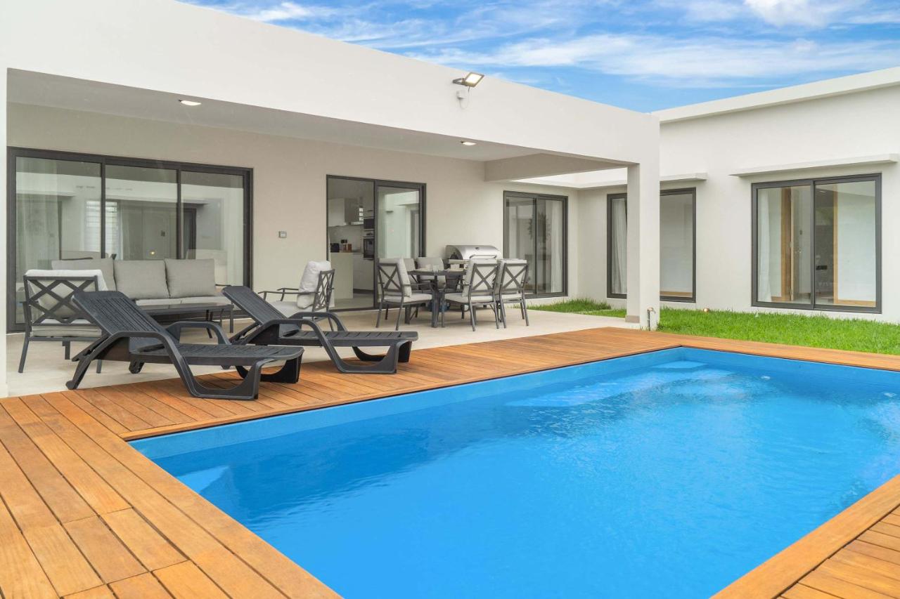 Villa Maela Modern Pool Retreat in Balaclava in Balaclava & Pointe aux Piments, Mauritius