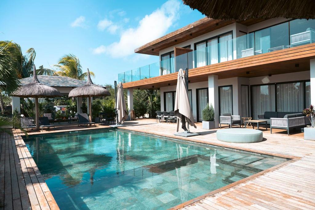 Villa Sun Calodyne in Cap Malheureux & Grand Gaube, Mauritius